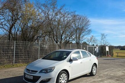Opel Astra 261.612 km 3.600 &euro; München 81475