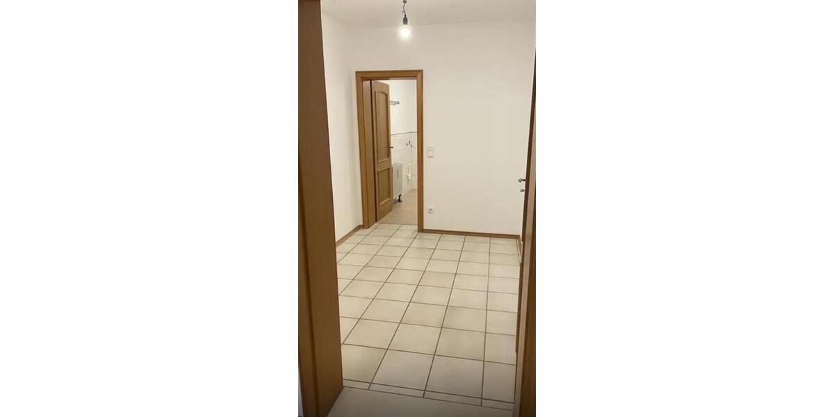 Erdgeschoßwohnung Wolfratshausen - 2 Zimmer, 82 m&sup2;, 1.450&euro; | Angebot:25537231