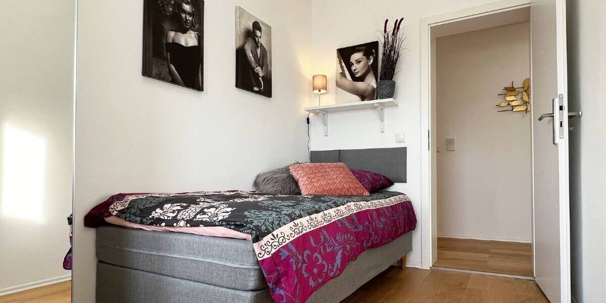 Etagenwohnung München Schwabing-Freimann - 4 Zimmer, 92 m&sup2;, 2.950&euro; | Angebot:26875713