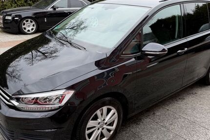 VW Touran 90.000 km 18.980 &euro; München 81827
