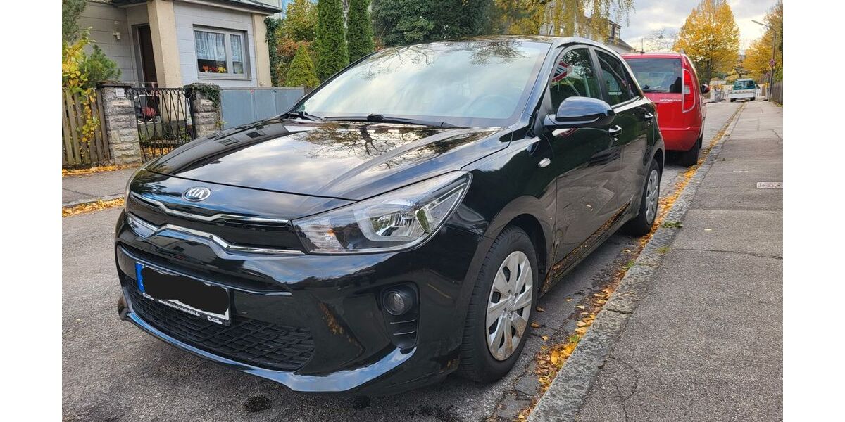 Kia Rio 66.700 km 10.500 € München 81539