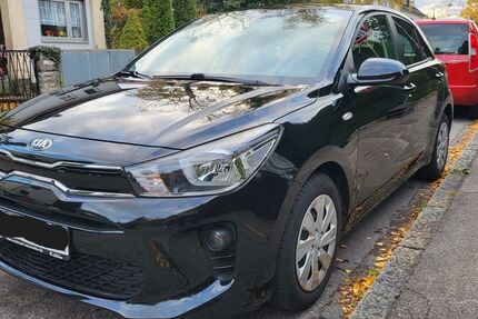 Kia Rio 66.700 km 9.500 &euro; München 81539