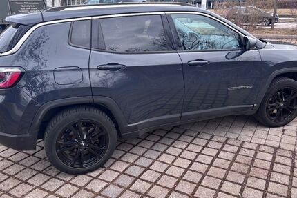 Jeep Compass 113.000 km 12.900 &euro; Muenchen 81827