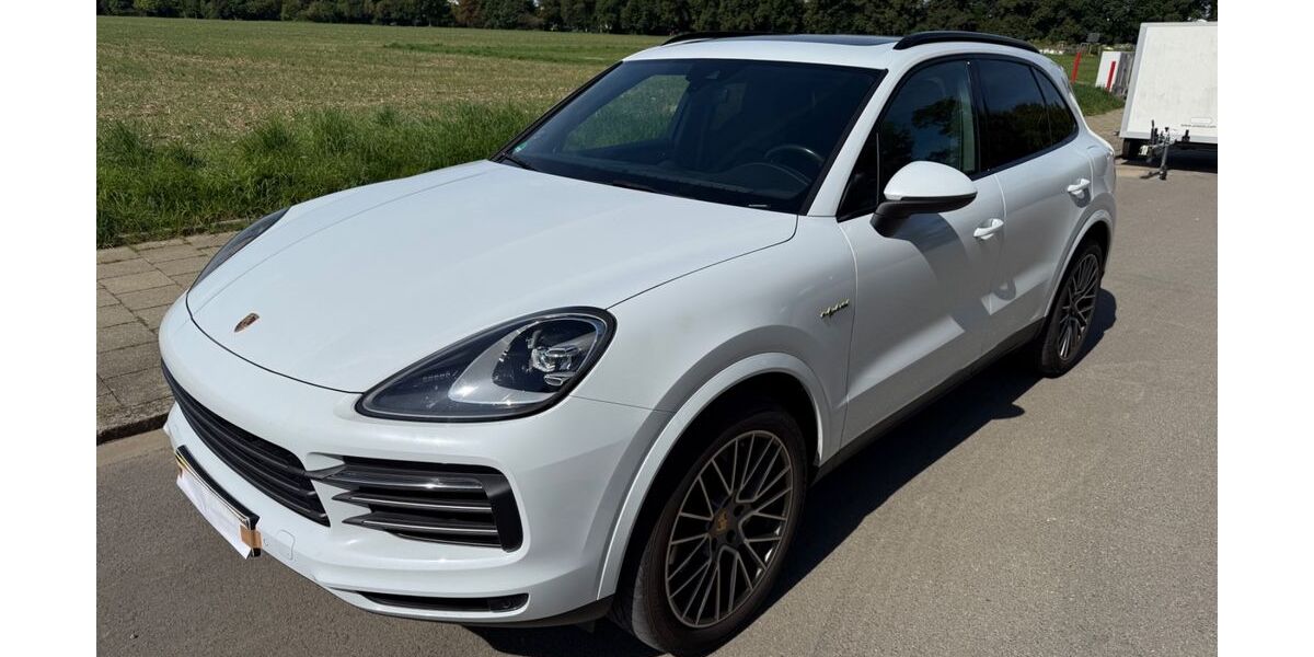 Porsche Cayenne 24.850 km 78.500 &euro; München 80687