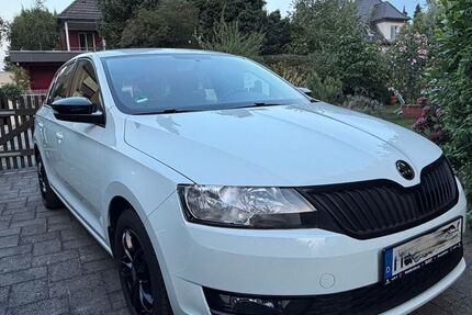 Skoda Rapid 44.000 km 11.199 &euro; München 81245