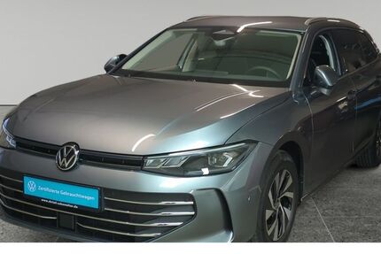 VW Passat 12.900 km 37.412 € München 81476