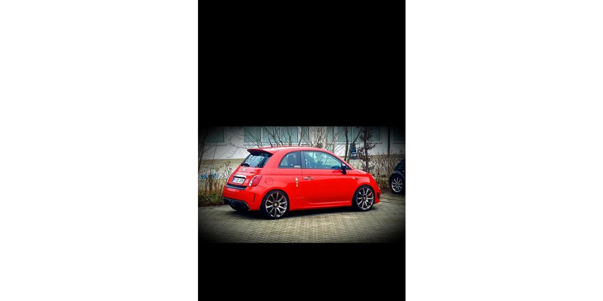 Abarth 695 58.800 km 29.900 &euro; Putzbrunn/München 85640