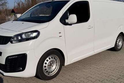 Opel Vivaro 88.000 km 15.999 &euro; München 81825