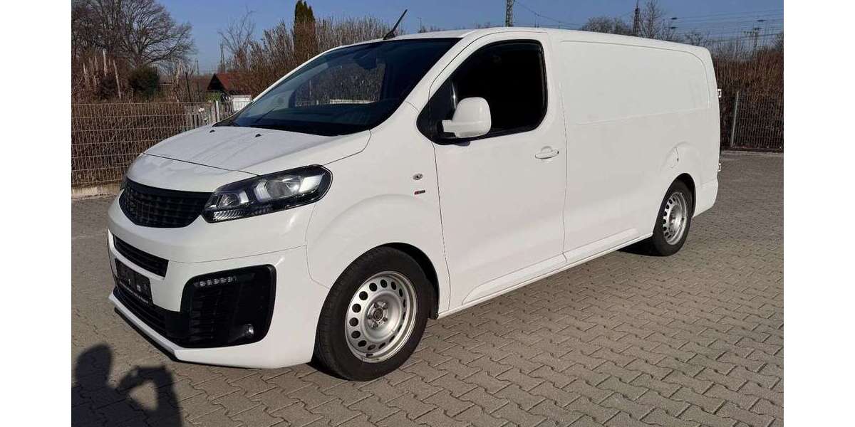 Opel Vivaro 88.000 km 15.999 &euro; München 81825