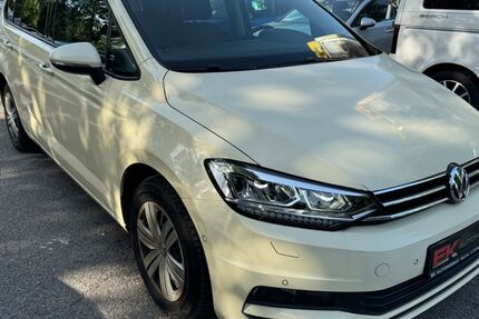 VW Touran 212.600 km 11.990 &euro; München 81243