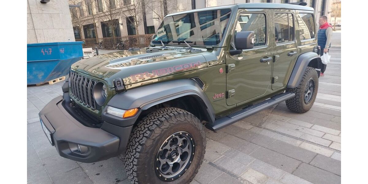 Jeep Wrangler 15.000 km 55.500 &euro; München 80802