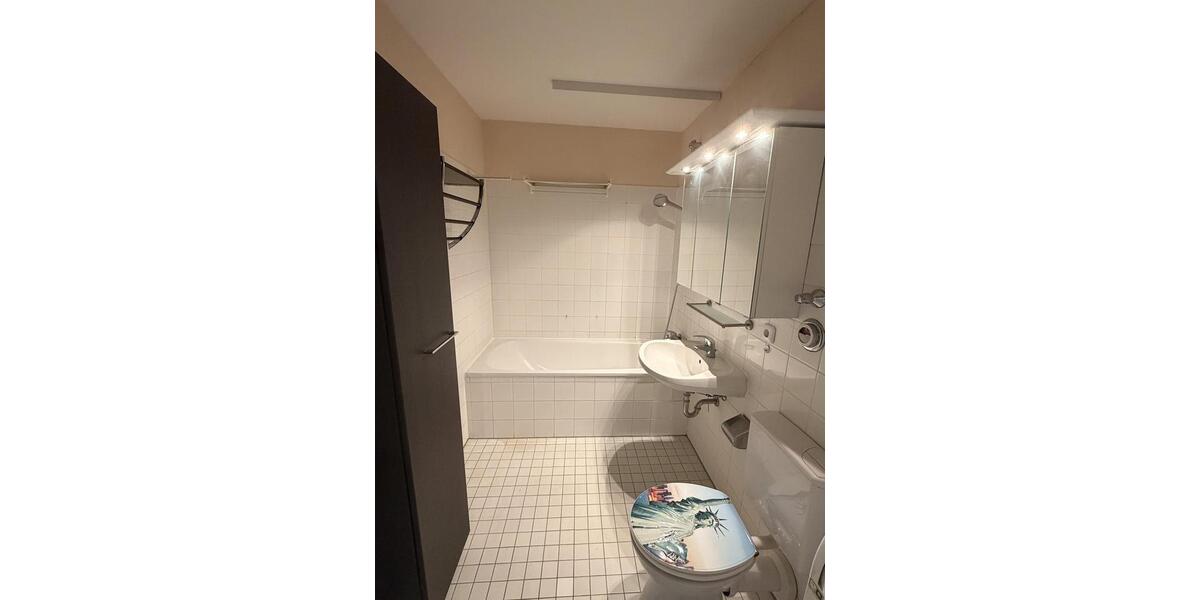 Etagenwohnung München Moosach - 1.5 Zimmer, 41 m&sup2;, 1.050&euro; | Angebot:26227345