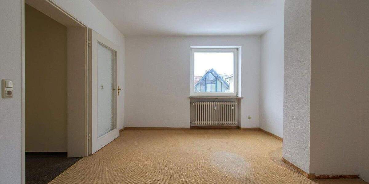 Provisionsfrei - Doppelhaushälfte mit traumhaftem Garten in absolut ruhiger Lage in Großhadern 3 zimmer