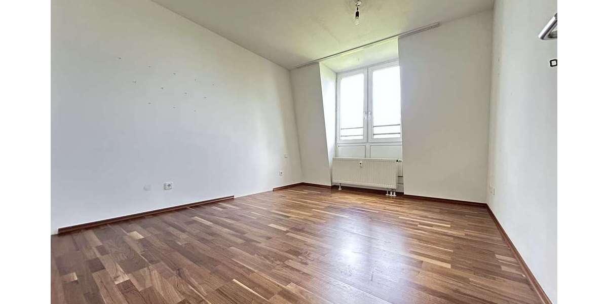 - Dachgeschoßwohnung München Bogenhausen | Angebot:26714706