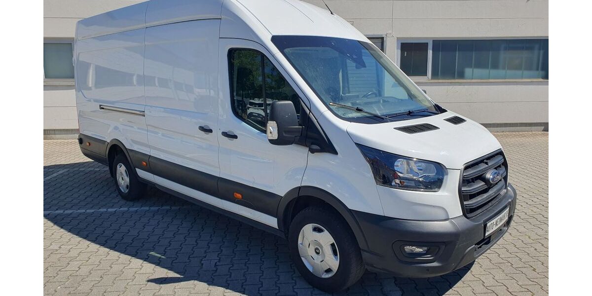 Ford Transit 95.000 km 14.900 &euro; München 81825