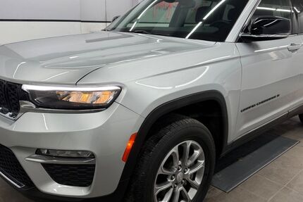 Jeep Grand Cherokee 50.583 km 41.880 &euro; München 81243