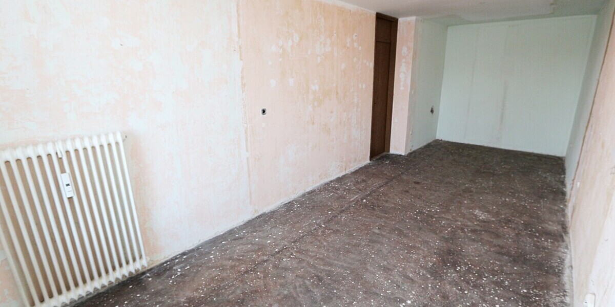 * im Dornröschenschlaf * 2-Zimmer-Wohnung * 2 sonnige Balkone * 1 Stellplatz * renovierungsbedürftig - Etagenwohnung Germering | Angebot:26287723
