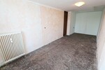 * im Dornröschenschlaf * 2-Zimmer-Wohnung * 2 sonnige Balkone * 1 Stellplatz * renovierungsbedürftig - Etagenwohnung Germering | Angebot:26287723