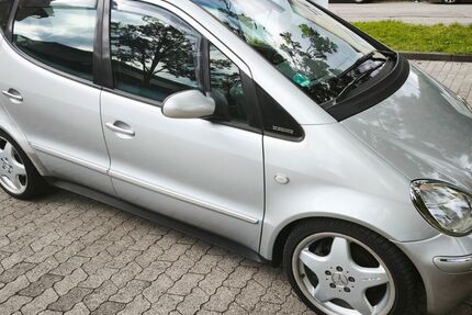 Mercedes-Benz A 190 103.000 km 5.555 &euro; München 81476