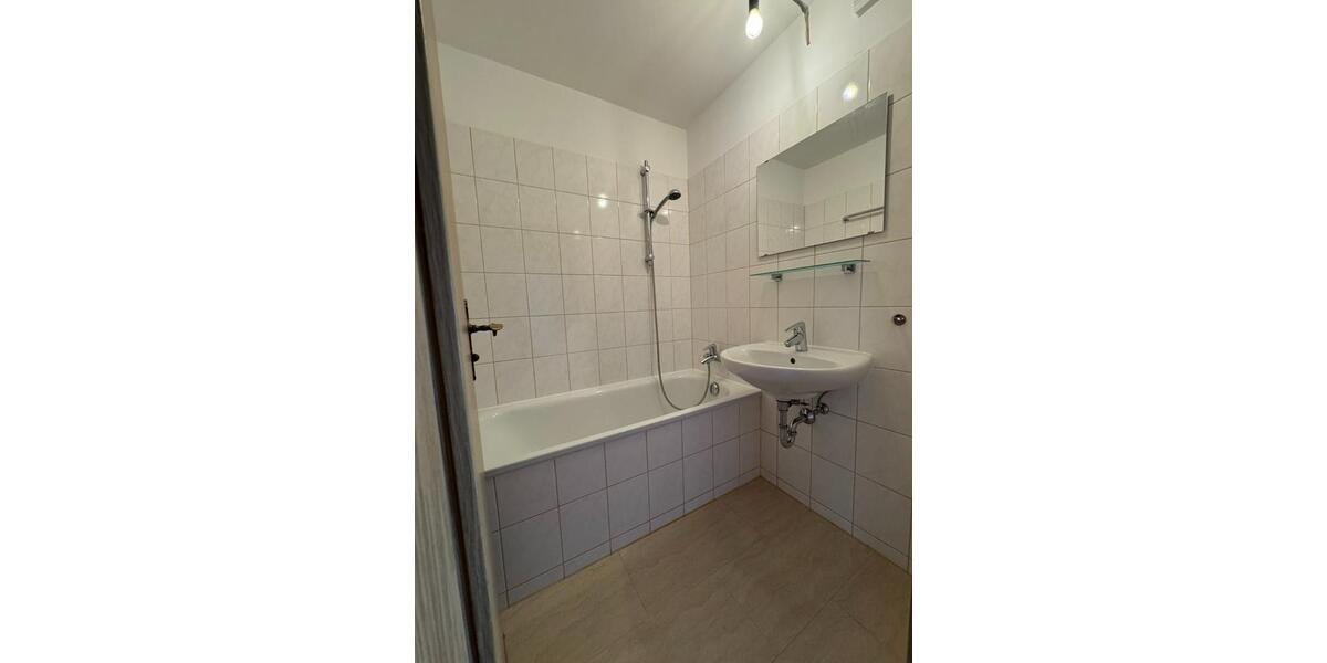 Dachgeschoßwohnung München Thalkirchen-Obersendling-Forstenried-Fürstenried-S - 2.5 Zimmer, 61 m&sup2;, 385.000&euro; | Angebot:25326708