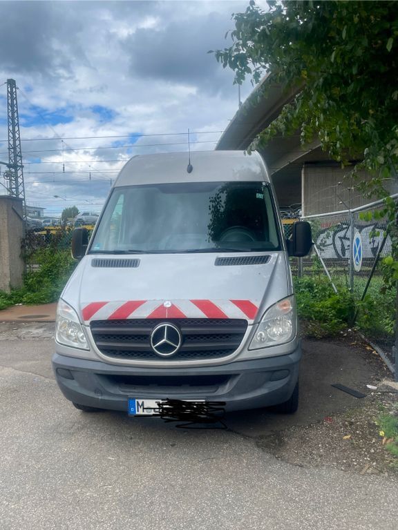 Mercedes-Benz Sprinter 296.000 km 9.500 € München 80807