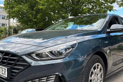 Hyundai i30 87.000 km 14.400 &euro; Riemerling 85521