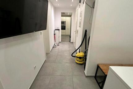 Modernes WG Zimmer Nöhe Olympiapark für junge Leute 4 zimmer