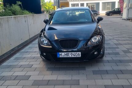 Seat Leon 327.000 km 2.300 &euro; Mûnchen 81379