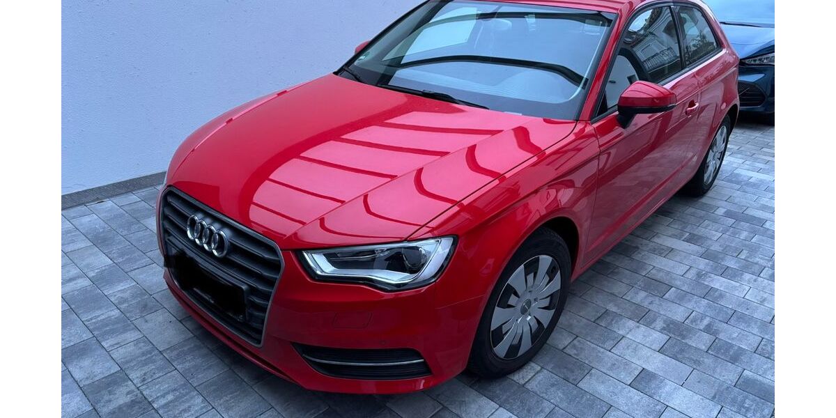 Audi A3 32.753 km 12.000 &euro; Oberschleißheim 85764