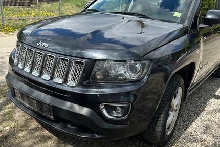 Jeep Compass 178.655 km 5.999 &euro; München 81929