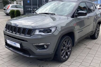 Jeep Compass 95.500 km 20.900 &euro; Ismaning 85737