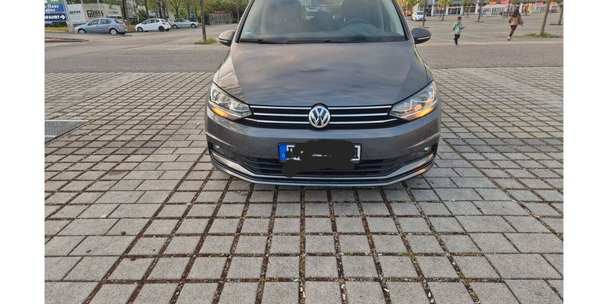 VW Touran 180.000 km 13.999 &euro; Karlsfeld 85757