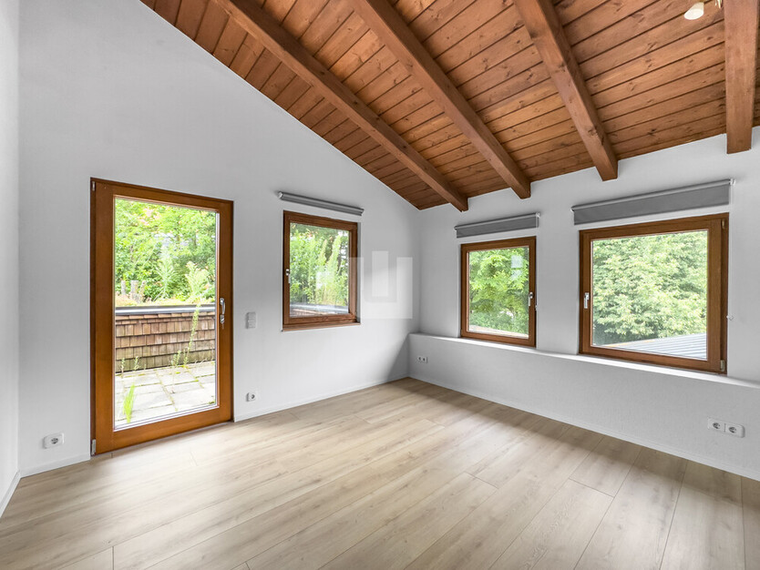 WINDISCH IMMOBILIEN – Gewerbeimmobilie mit vier Büros und einer Wohnung - ideal für den Mittelstand 10.5 zimmer