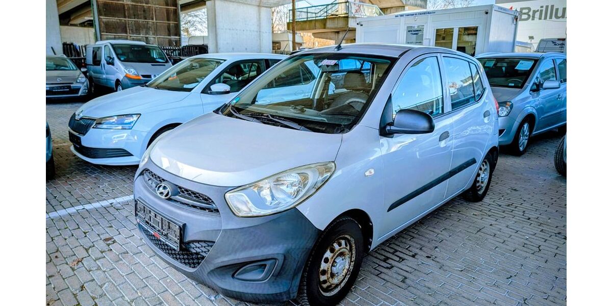 Hyundai i10 90.000 km 2.950 &euro; München 81825