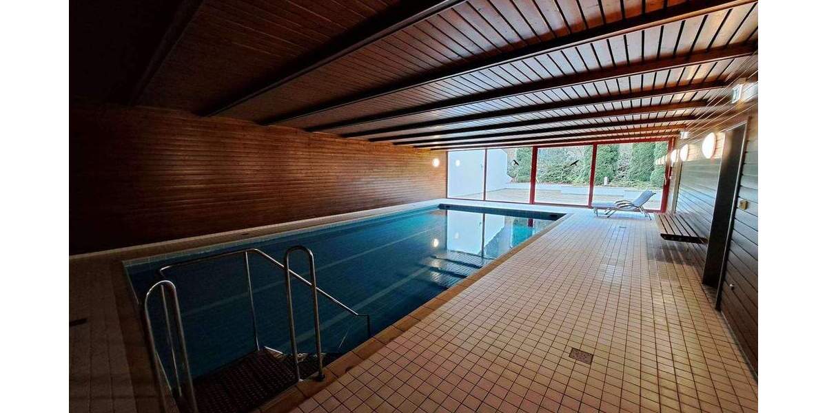 NEU... JETZT KOMMT FARBE INS SPIEL - RUHIGE LAGE - SONNIGE AUSSICHT 4 zimmer