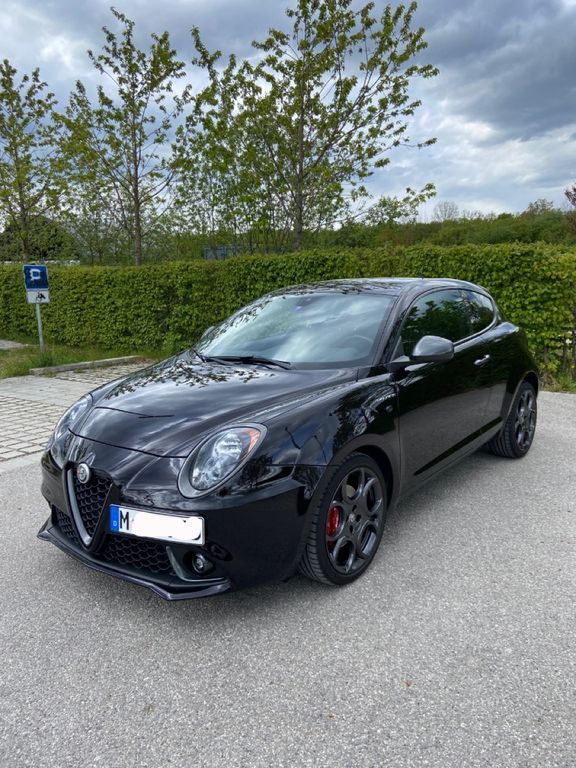 Alfa Romeo MiTo 112.000 km 13.300 € München 80339