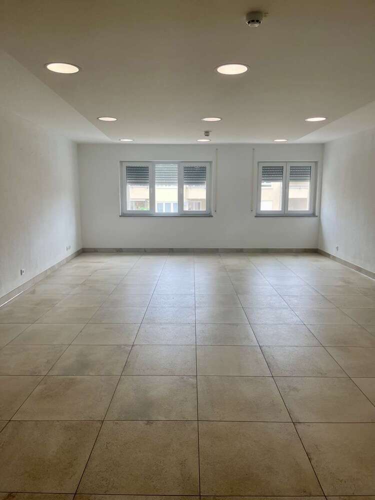Büro in Holzkirchen 540 € 53.67 m²