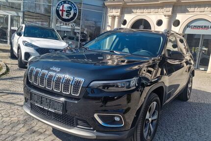 Jeep Cherokee 57.238 km 26.990 &euro; München 81827