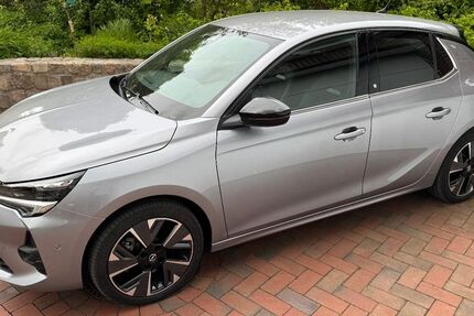 Opel Corsa 44.200 km 15.200 &euro; München 80799