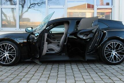 Porsche Taycan 4.000 km 88.950 &euro; Gauting bei Starnberg 82131