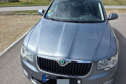 Skoda Superb 299.900 km 5.800 &euro; Unterschleißheim 85716