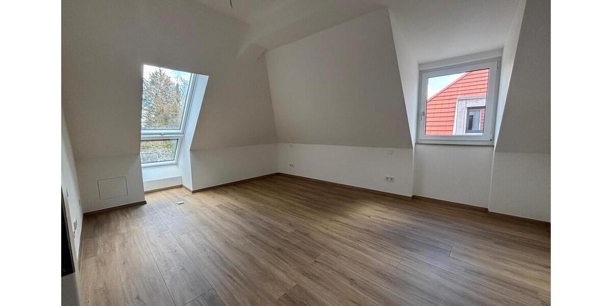 Dachgeschoßwohnung München Thalkirchen-Obersendling-Forstenried-Fürstenried-S - 2 Zimmer, 52 m&sup2;, 1.586&euro; | Angebot:26279394