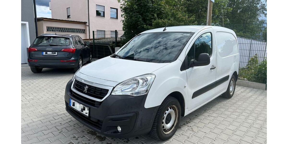 Peugeot Partner 176.000 km 5.990 &euro; München 81243