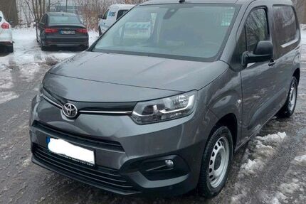 Toyota Proace City 110.200 km 11.150 &euro; München 81673