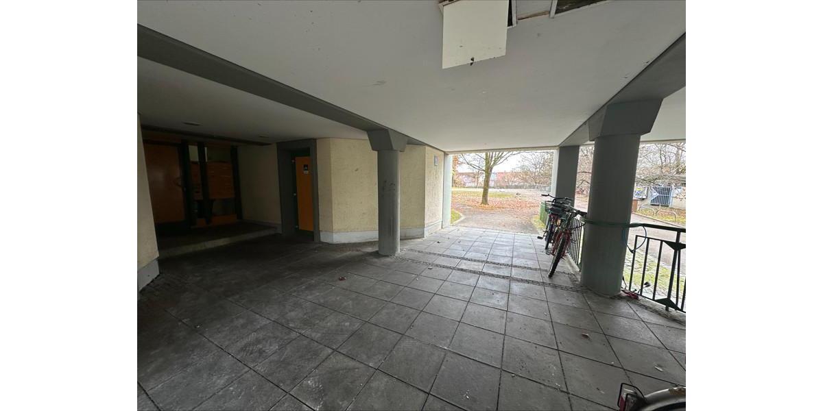 Mit Terrasse! 3-Z.-W. im EG für kleine Familien (frisch saniert) 3 zimmer