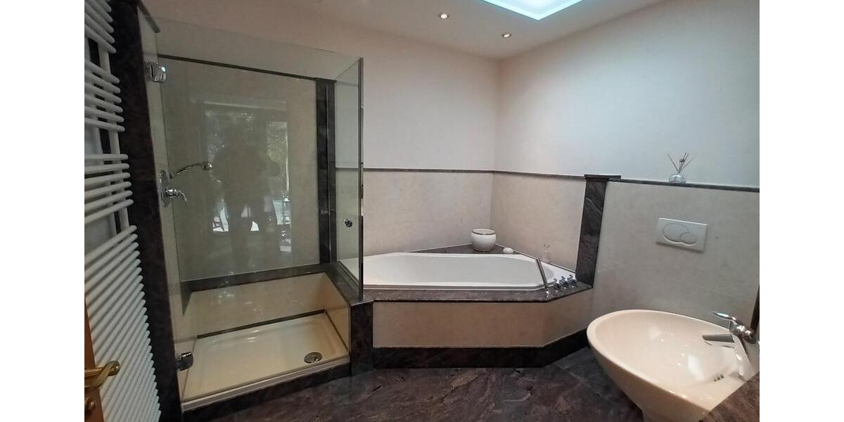 Bungalow Planegg - 3 Zimmer, 115 m&sup2;, 1.090.000&euro; | Angebot:26919414