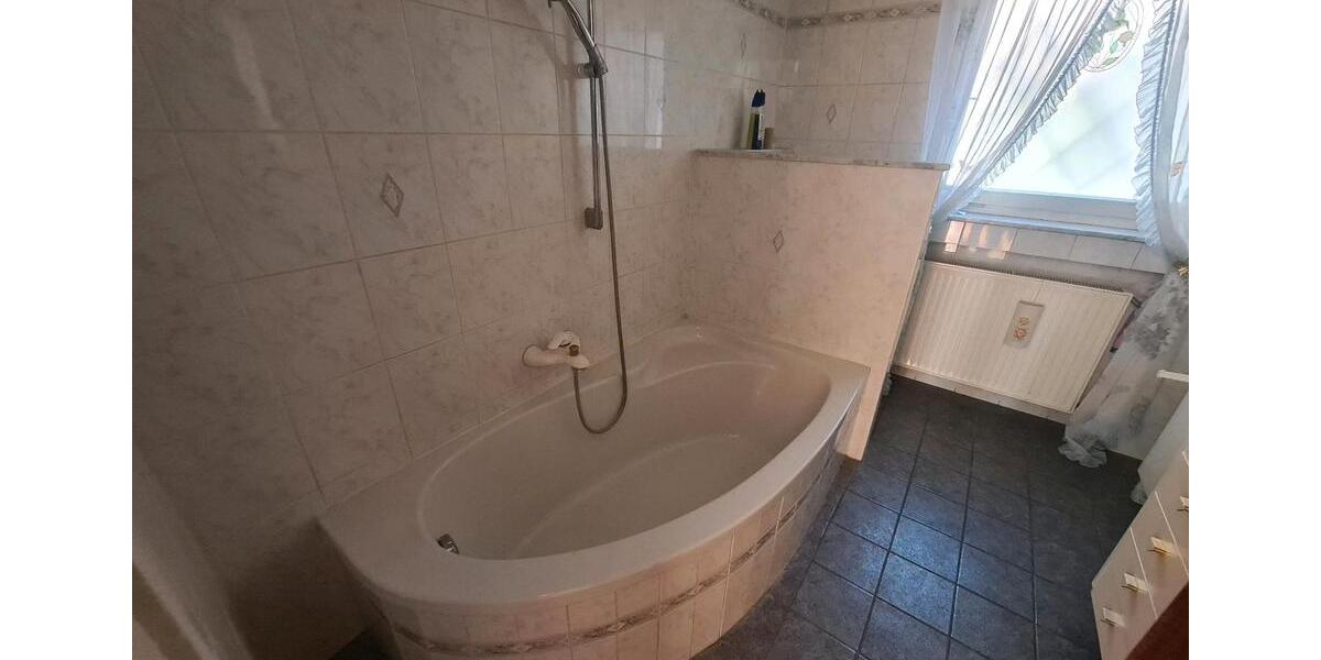 Einfamilienhaus Gröbenzell - 6 Zimmer, 152 m&sup2;, 3.200&euro; | Angebot:25812931