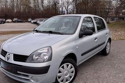 Renault Clio 65.000 km 3.450 &euro; München 80939