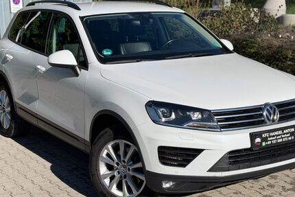 VW Touareg 266.000 km 13.999 &euro; Holzkirchen nähe München 83607