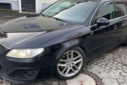 Seat Exeo 266.300 km 1.490 &euro; München 81829